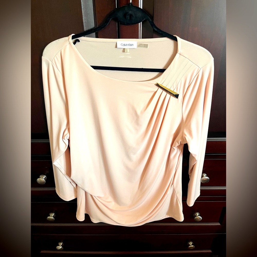 Calvin Klein Women's Light Pink Top - NWOT